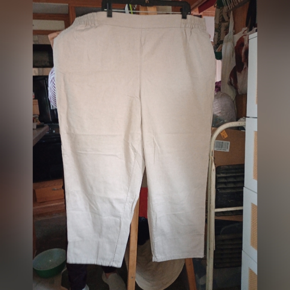 Cream Chino Pants with Textured Fabric